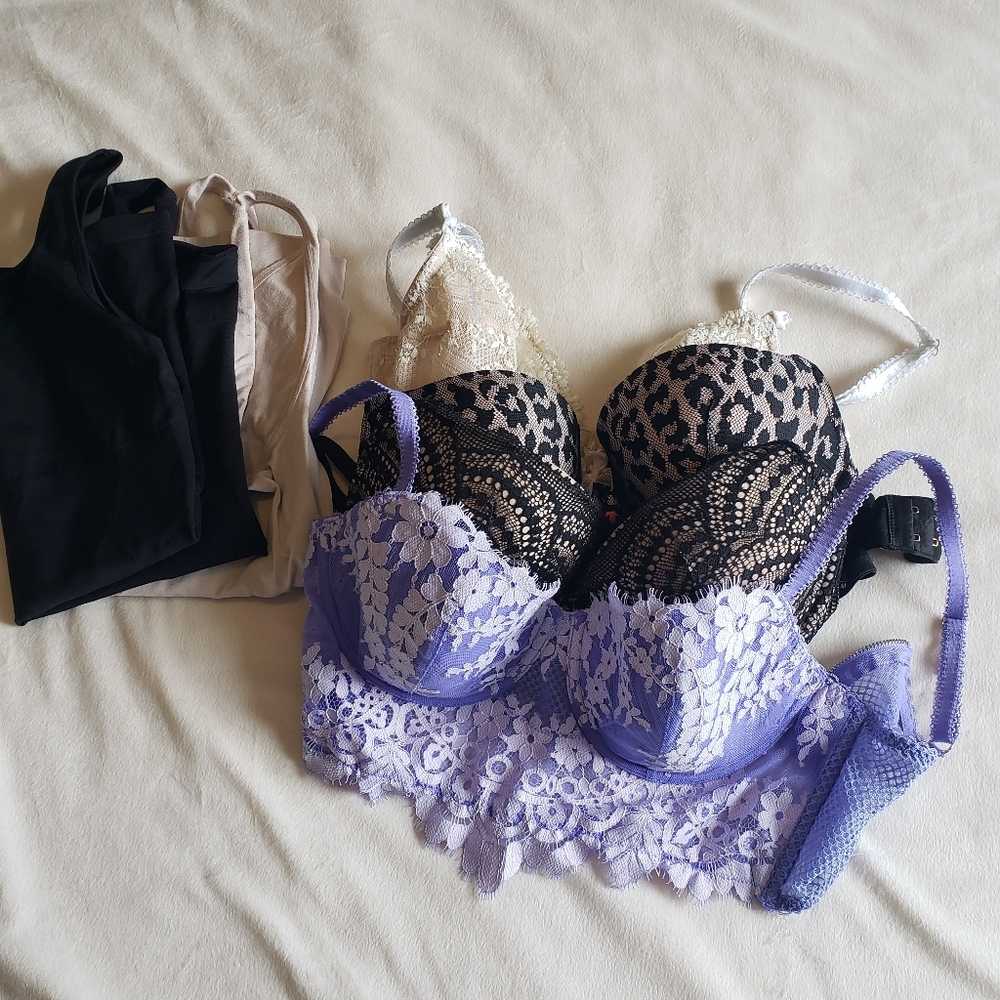 Lot of bras amd shapewear 34 D